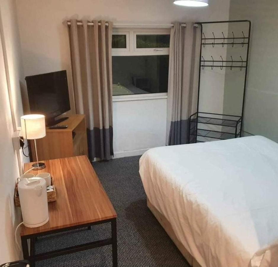 Red Lion Hotel Tredegar Dış mekan fotoğraf