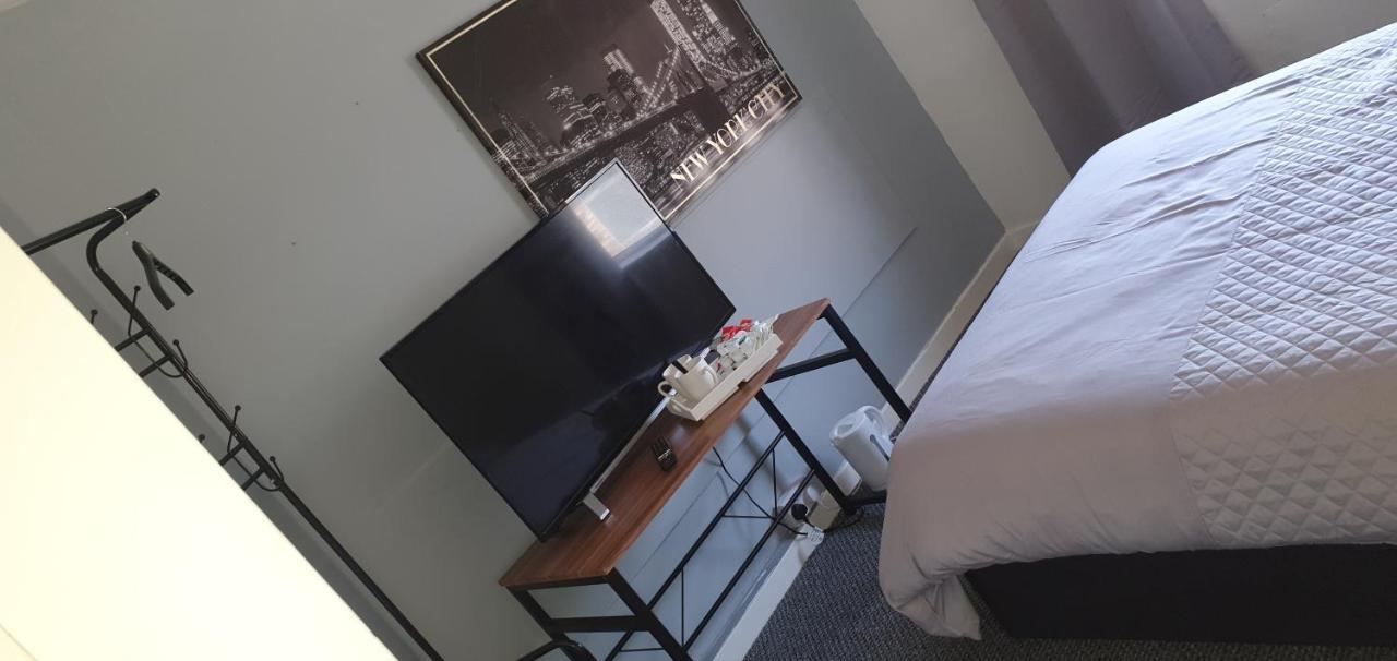 Red Lion Hotel Tredegar Dış mekan fotoğraf