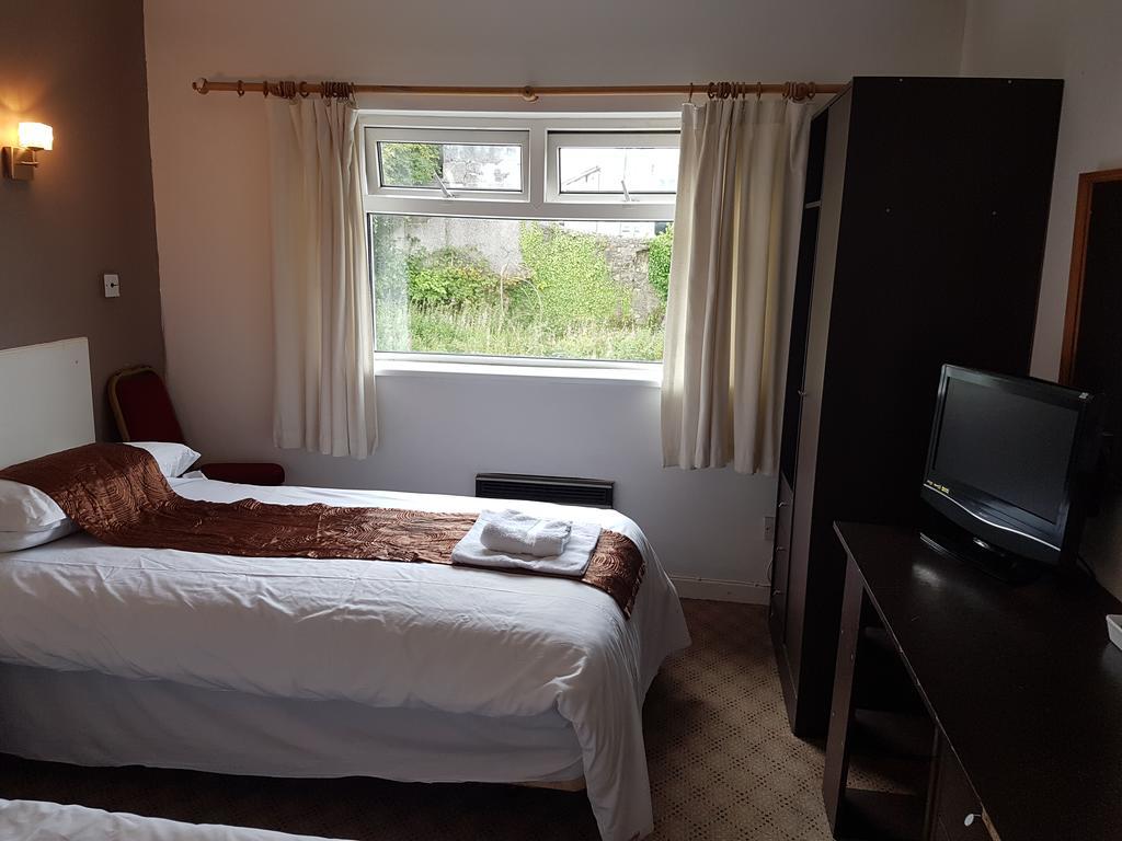 Red Lion Hotel Tredegar Dış mekan fotoğraf