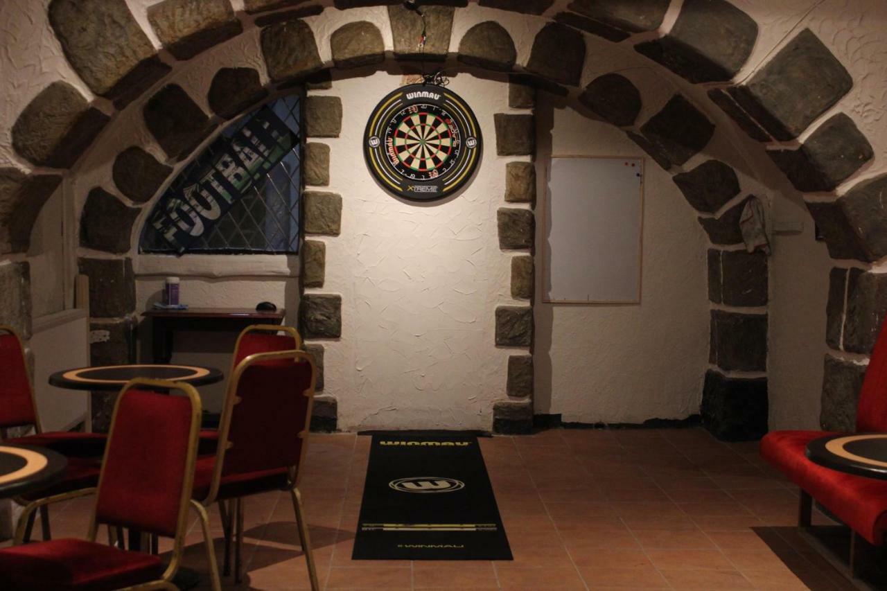 Red Lion Hotel Tredegar Dış mekan fotoğraf