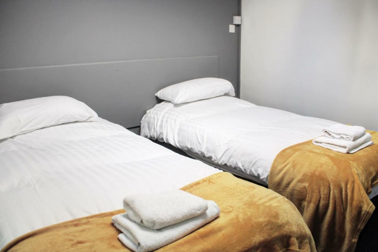 Red Lion Hotel Tredegar Dış mekan fotoğraf
