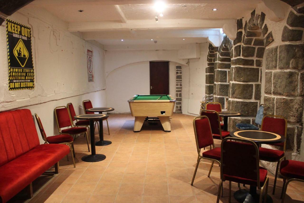 Red Lion Hotel Tredegar Dış mekan fotoğraf